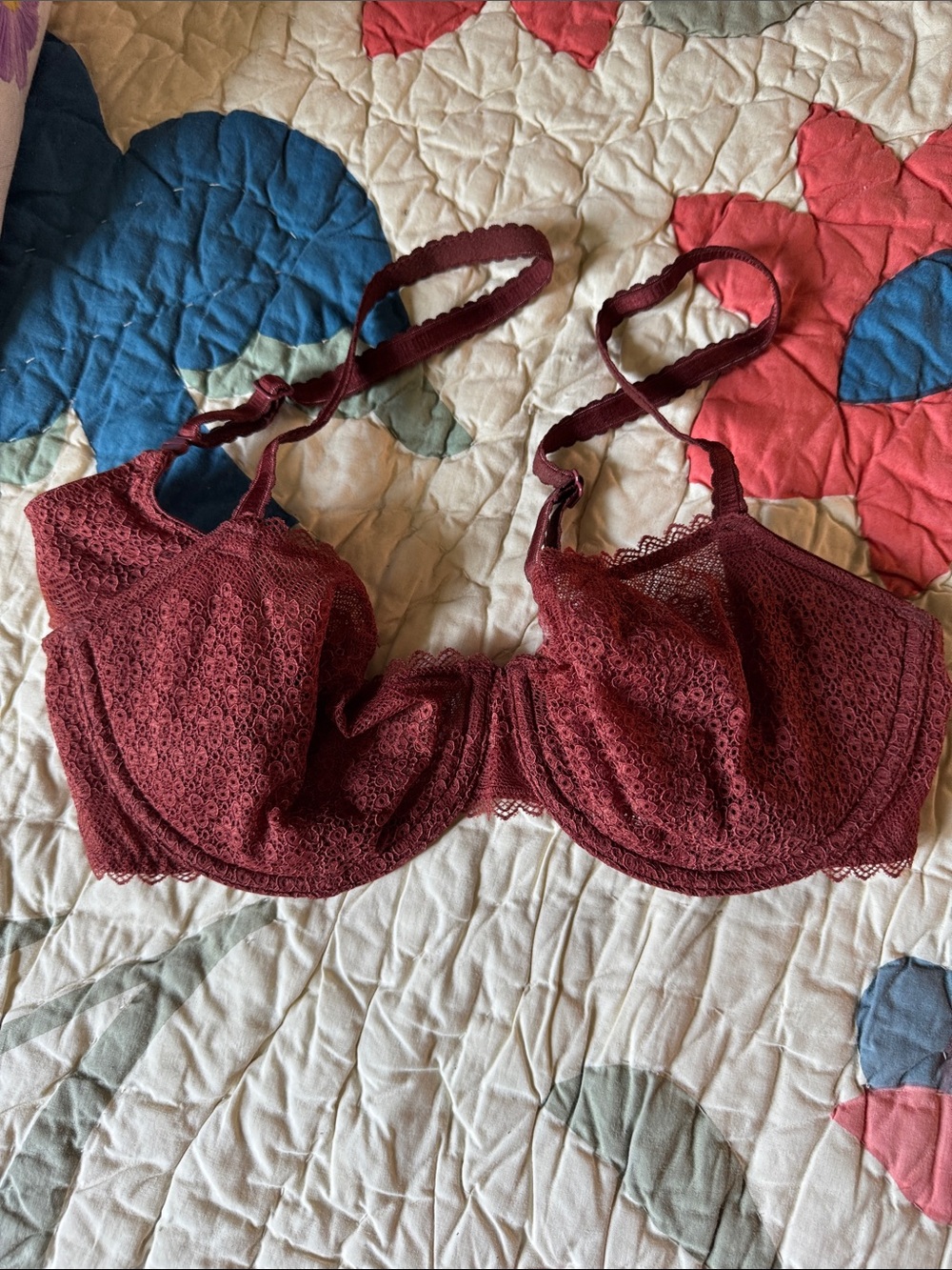 Bare Necessities lace bra lightly lined underwire 36A 36 A